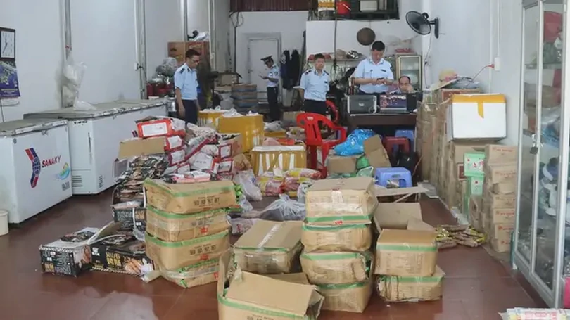 Lạng Sơn bắt giữ 1,2 tấn thực phẩm đông lạnh nhập lậu
