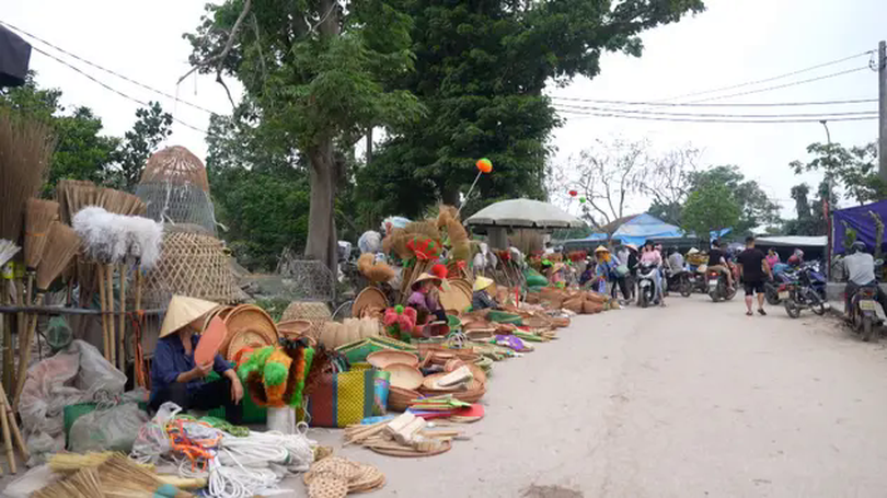 Phiên chợ xưa giữa lòng Hà Nội
