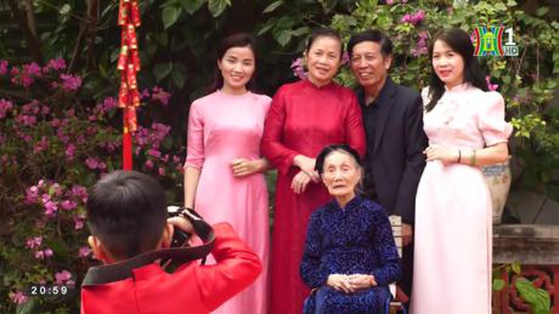 Nét đẹp chụp ảnh gia đình ngày Tết