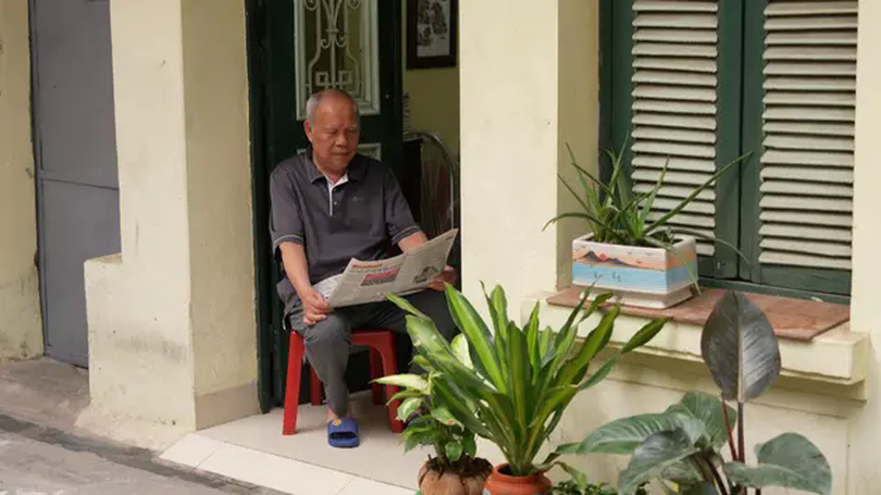 Nhịp sống trên phố Cổng Đục