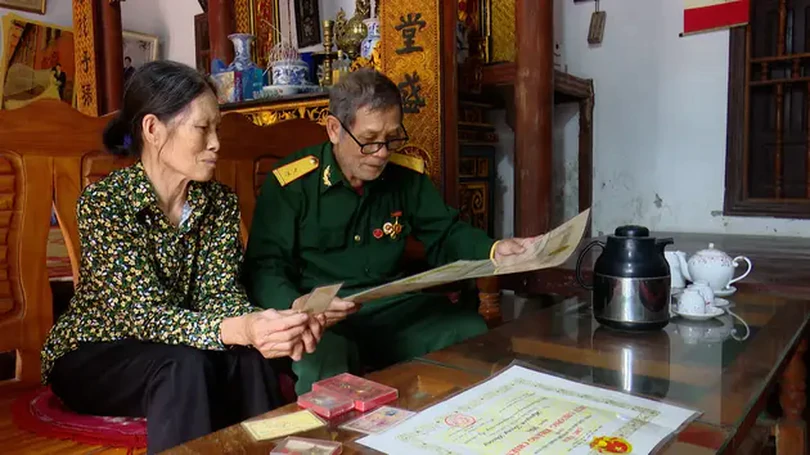 Gác bút nghiên lên đường chiến đấu
