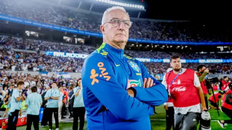 Brazil sa thải HLV Dorival Junior sau trận thua 'đáng xấu hổ'