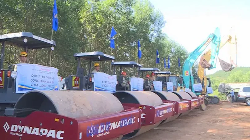 Khởi công mở rộng cao tốc Bắc-Nam đoạn La Sơn-Hòa Liên