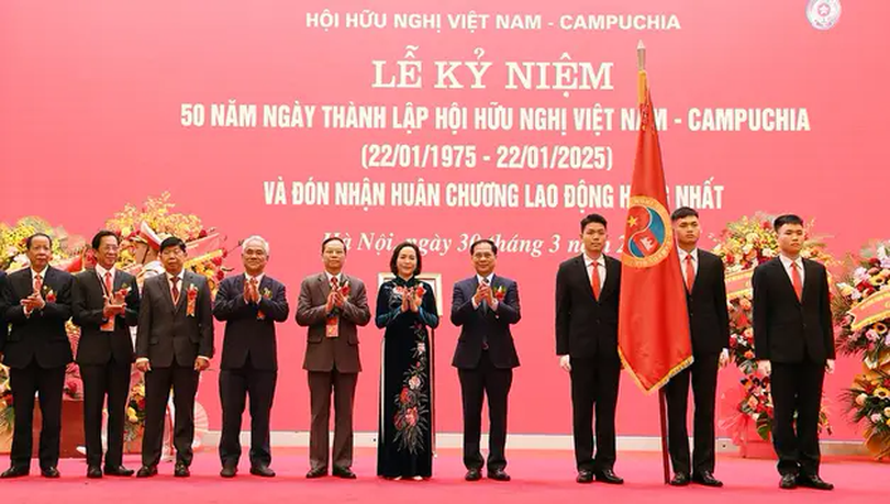 Việt Nam đặc biệt coi trọng quan hệ với Campuchia