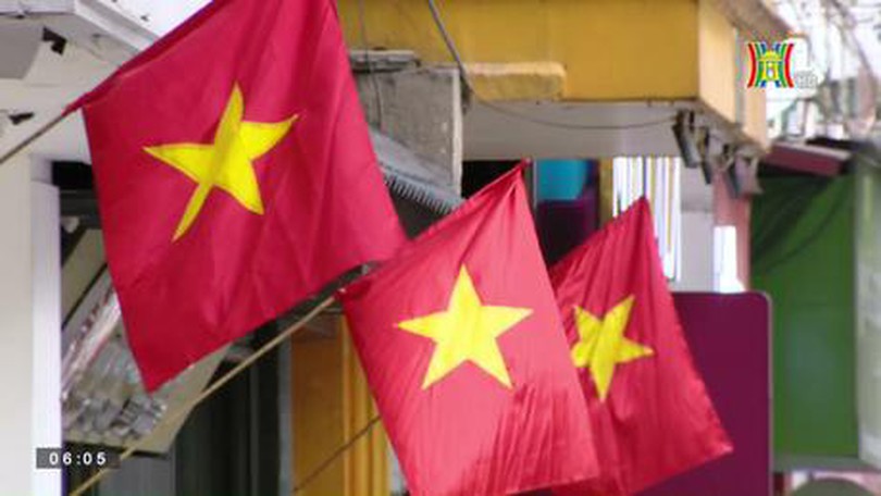 Nét đẹp treo cờ ngày lễ của người Hà Nội