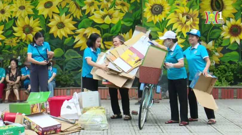 Gom phế liệu làm từ thiện | Người tốt quanh ta | 04/07/2024