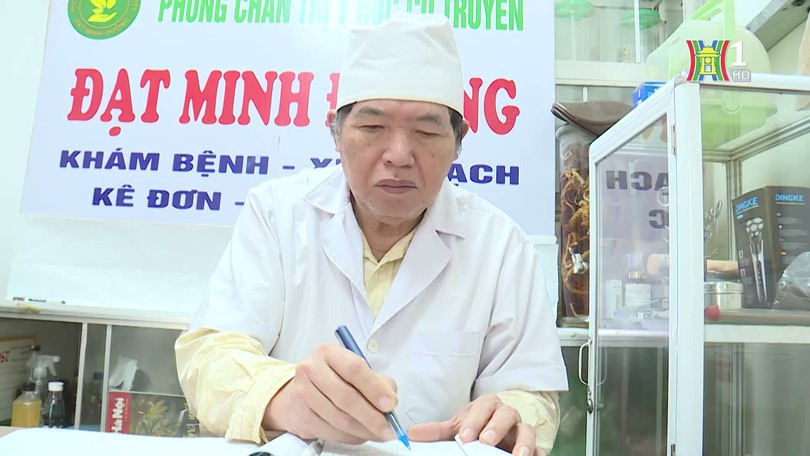 Tấm lòng người thầy thuốc cựu chiến binh | Người tốt quanh ta | 06/03/2025