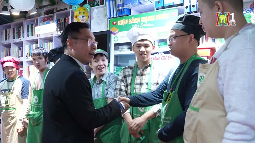 Hành trình lan tỏa yêu thương tới người tự kỷ | Người tốt quanh ta | 19/04/2025