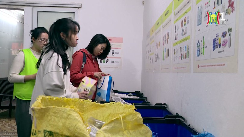 Giới trẻ nỗ lực biến rác thành sản phẩm có ích | Người tốt quanh ta | 09/04/2025