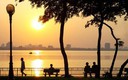 Mùa thu bên hồ Tây