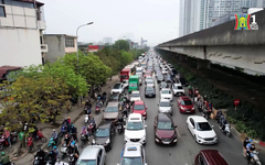Giao thông Hà Nội - nhu cầu vượt nhiều lần năng lực | Đảng trong cuộc sống | 10/11/2025