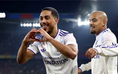 Aston Villa tái lập kỳ tích sau hơn 100 năm