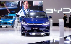 BYD sắp vượt Tesla về doanh số bán xe điện