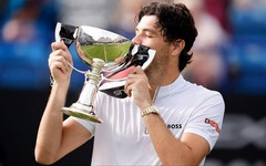 Taylor Fritz đăng quang tại Eastbourne