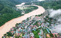 Hàng trăm ngôi nhà tại Tương Dương - Nghệ An chìm trong biển nước