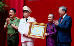 Tổng Bí thư gặp mặt cán bộ Công an cấp cao nghỉ hưu