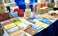 Hội sách Hà Nội lần thứ XI: Sách mở tri thức, công nghệ dẫn tương lai