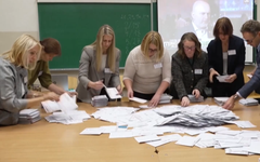 Đảng cầm quyền Latvia dẫn đầu trong cuộc bầu cử quốc hội