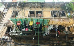 Mất an toàn khu tập thể xuống cấp
