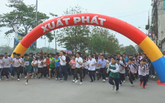 Phường Tùng Thiện phát động Ngày chạy Olympic vì sức khỏe toàn dân