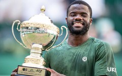 Frances Tiafoe giành danh hiệu lớn nhất sự nghiệp
