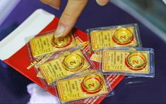 Giá vàng trong nước biến động mạnh