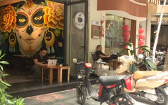 Tiểu thương thích ứng với kinh doanh không vỉa hè