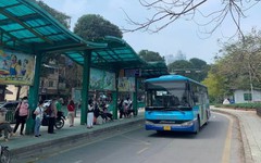 Hà Nội phát hành thẻ xe buýt điện tử cho đối tượng chính sách