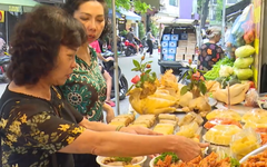Sôi động thị trường mùa Vu Lan
