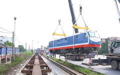Đường sắt Việt Nam tăng sức kéo với đầu máy thế hệ mới
