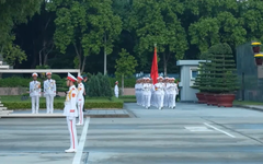 Nghiêm trang trong nắng Ba Đình