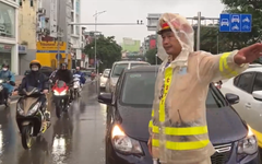 CSGT có mặt trên đường ứng phó với thời tiết xấu