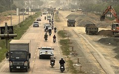 Tích cực thi công mở rộng Quốc lộ 6
