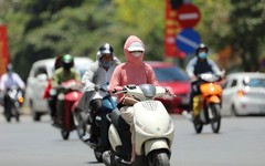 Thủ đô nắng nóng trước khi đón gió lạnh đầu mùa