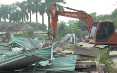 Xã Tam Hưng cưỡng chế vi phạm đất đai