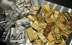 Giá bạc rớt mạnh, giá vàng phục hồi