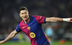 'Vũ khí hạng nặng' Lewandowski củng cố sức mạnh cho Barcelona
