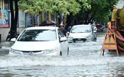 Những lưu ý khi xe ô tô bị ngập nước