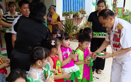 Lửa yêu thương thắp lên từ trái tim cựu chiến binh | Người tốt quanh ta | 11/10/2025