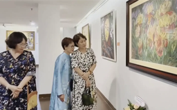 'Màu phái đẹp' - Triển lãm tôn vinh phụ nữ Việt