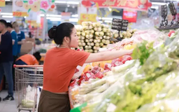 Bảo đảm bình ổn thị trường trong mùa mưa bão