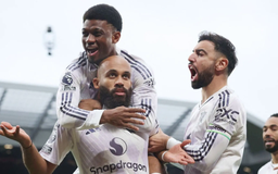 Manchester United thắng Liverpool ngay trên sân Anfield