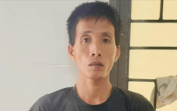 Bắt giữ cha dượng dùng búa đinh đánh vào đầu bé gái lớp 5