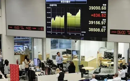 Chỉ số Nikkei 225 tiệm cận mốc kỷ lục 50.000 điểm