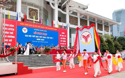 Đông đảo VĐV tham gia lễ khai mạc Đại hội TDTT