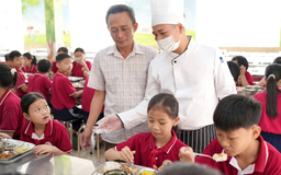 Hoàn thiện mô hình nấu ăn tập trung tại trường học