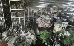Phát hiện hơn 16.000 quần áo giả nhãn hiệu nổi tiếng