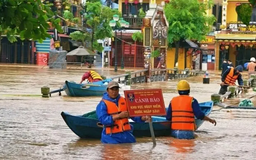 Thủ tướng chỉ đạo ứng phó khẩn cấp mưa lũ lớn tại Trung Bộ