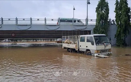 Lũ sông Hương xuống sát báo động 3, Huế vẫn ngập diện rộng