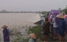 Huế: Nỗ lực tìm kiếm nạn nhân mất tích do mưa lũ